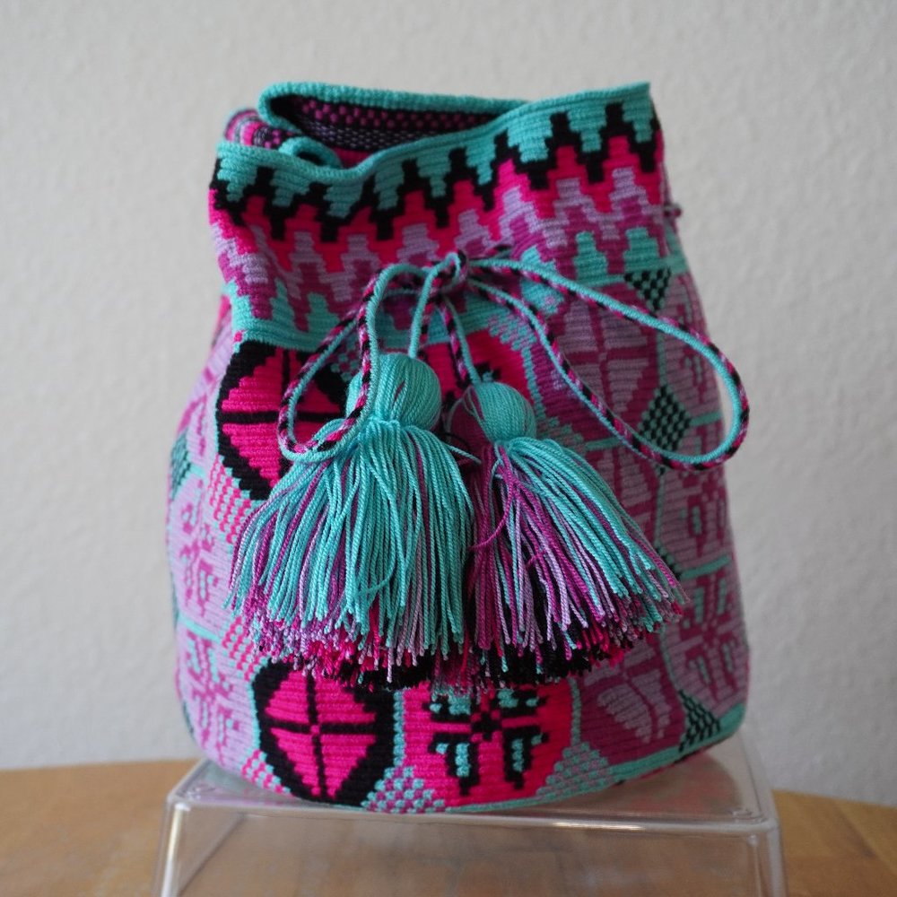 Brand new Wayuu tribe Colombian mochila- Large